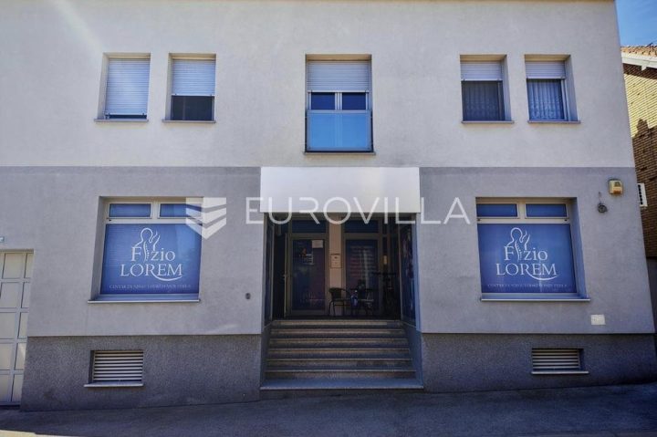 Komerční k pronájmu 125 m² – Centar