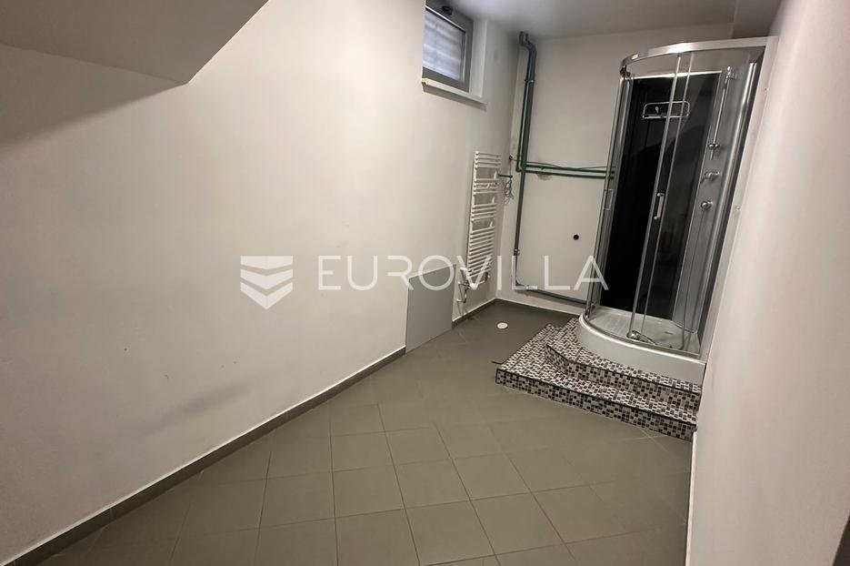 Business premises For rent - Vukovarsko-srijemska Vukovar