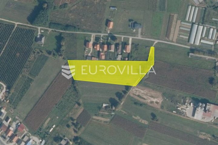 Land for sale 9454 m² – Staro Čiće
