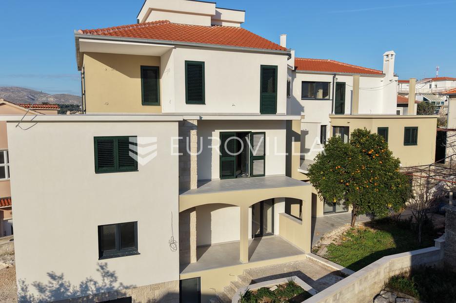 Appartamento In vendita -  Okrug