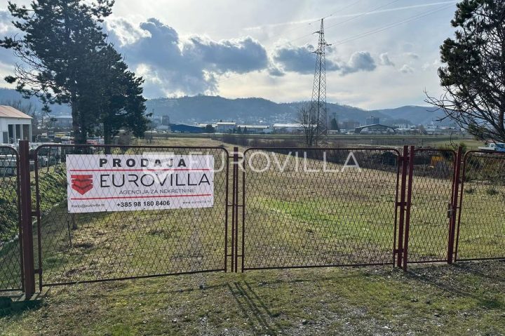 Land for sale 5599 m² – Centar