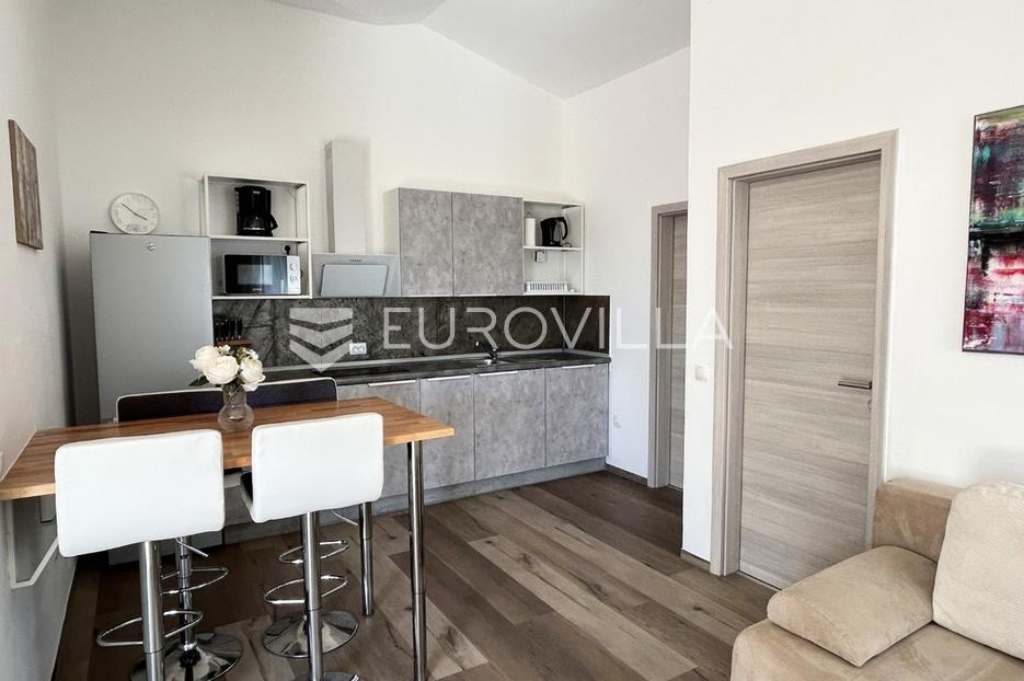 Kuća Na prodaju -  Vir