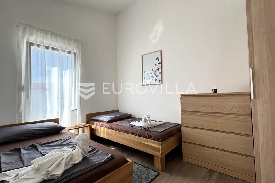 Kuća Na prodaju -  Vir