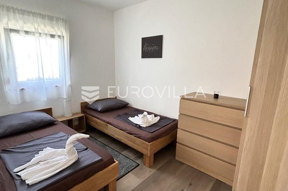 Kuća Na prodaju -  Vir