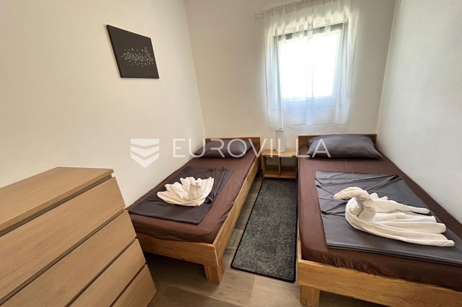 Kuća Na prodaju -  Vir
