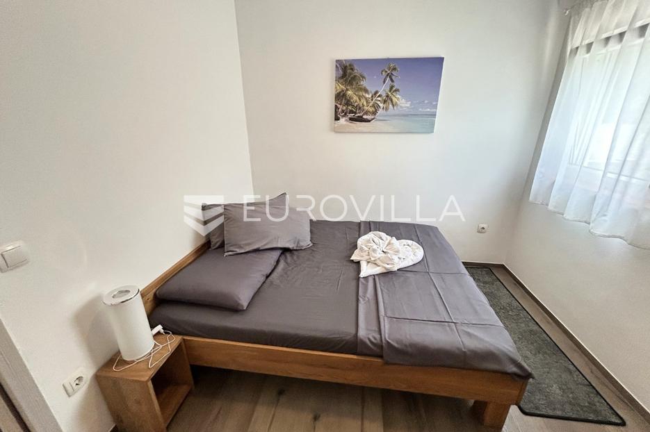 Kuća Na prodaju -  Vir