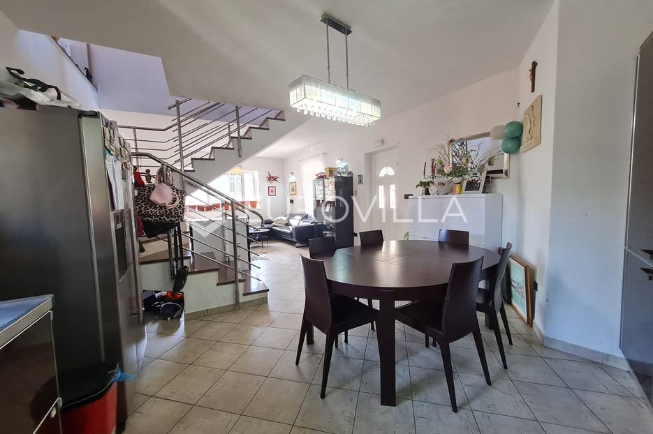 Kuća Na prodaju -  Trogir