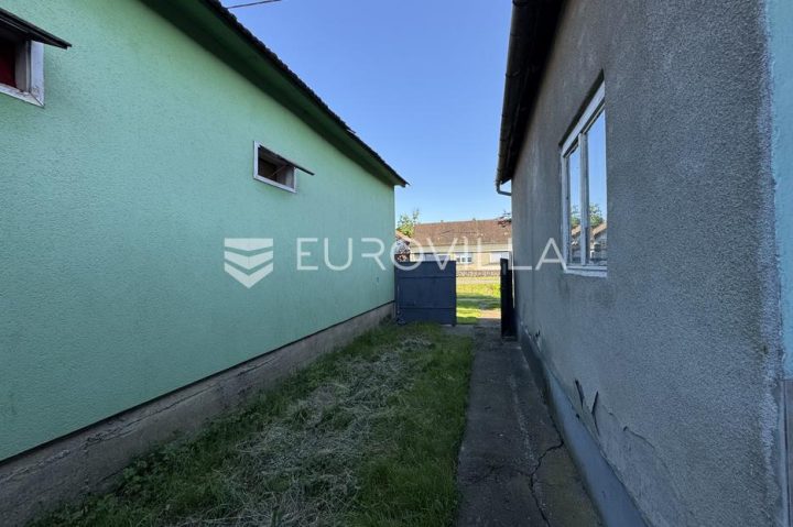Hiša Na predaj - Osječko-baranjska Strizivojna - foto 3/9