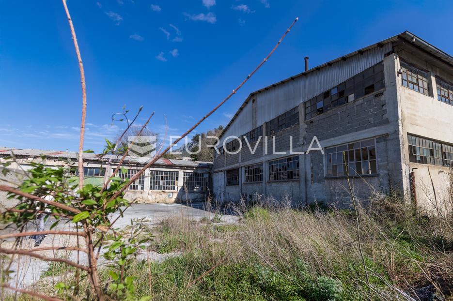 Poslovni prostori Na predaj - Primorsko-goranska Vinodolska Općina - foto 1/20