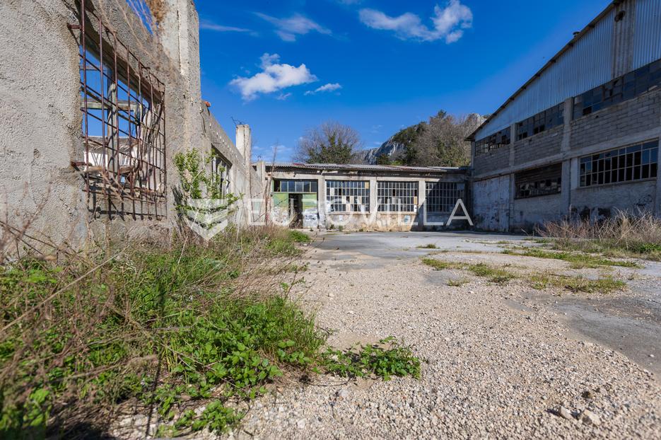 Poslovni prostori Na predaj - Primorsko-goranska Vinodolska Općina
