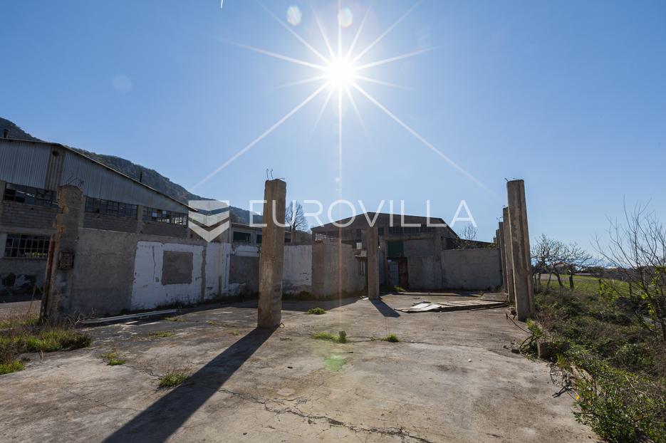 Poslovni prostori Na predaj - Primorsko-goranska Vinodolska Općina