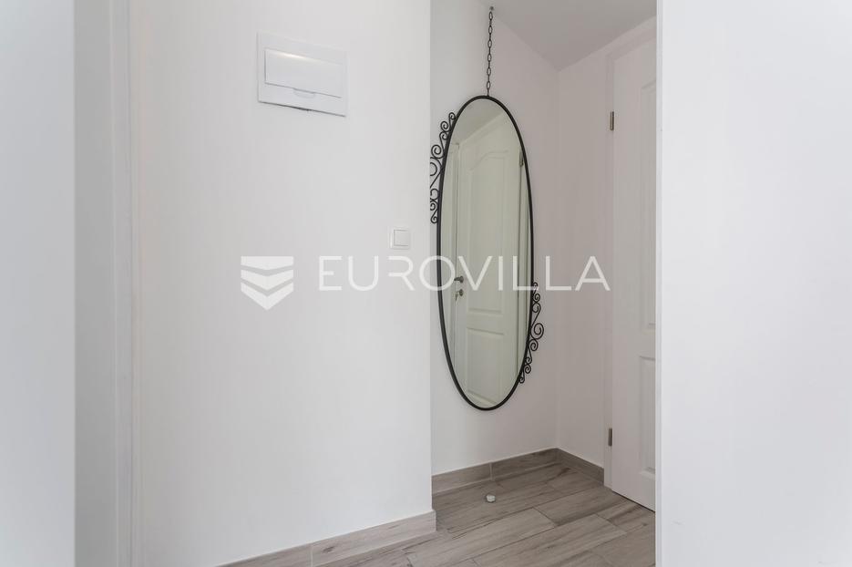 Casa In vendita -  Milna