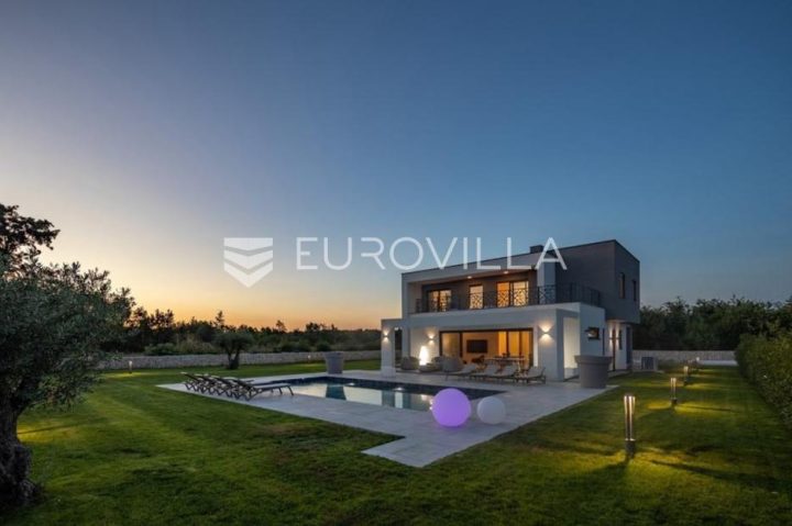 House for sale 310 m² – Juršići