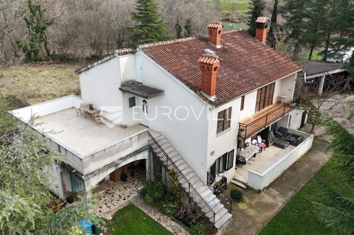 Casa in vendita 212 m² – Žbandaj