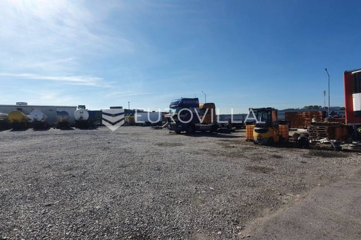 Land for sale 9452 m² – Novi Jelkovec