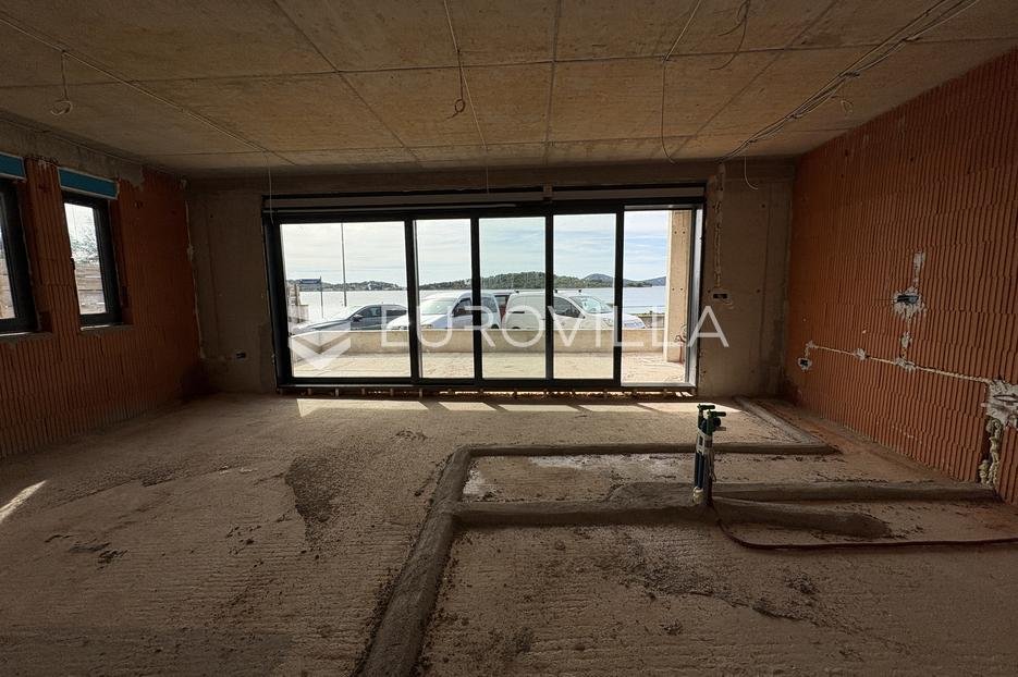 Flat For sale - Šibensko-kninska Vodice