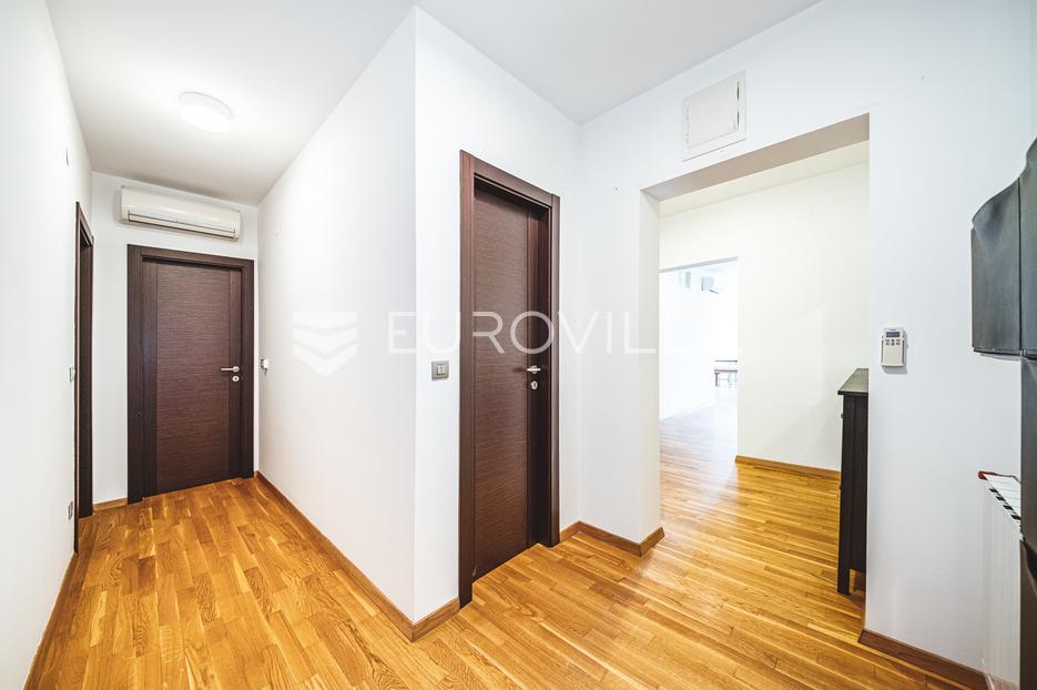 Appartement À vendre -  Črnomerec