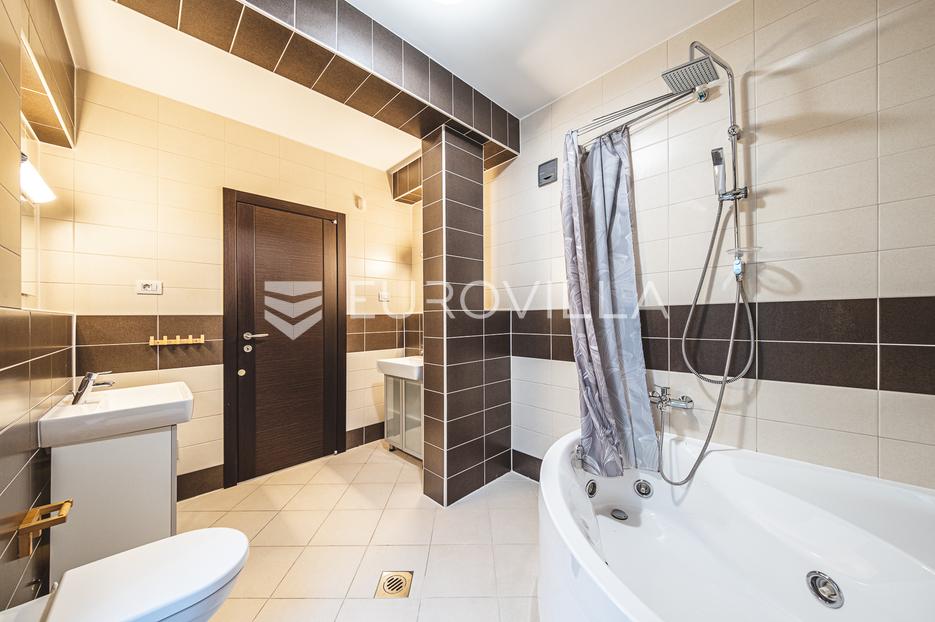 Appartement À vendre -  Črnomerec