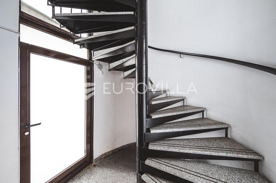 Kuća Na prodaju -  Zagreb - Okolica
