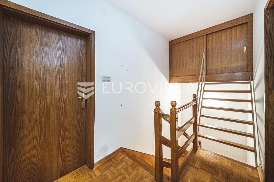 Kuća Na prodaju -  Zagreb - Okolica