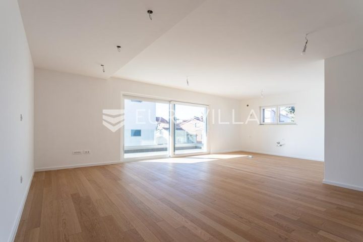 Apartmán na predaj 131 m² – Vodice