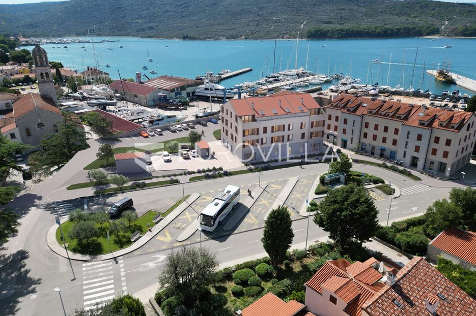 Flat For sale -  Cres