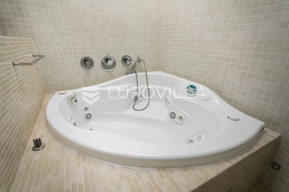 Appartement À vendre -  Gornji Grad - Medveščak