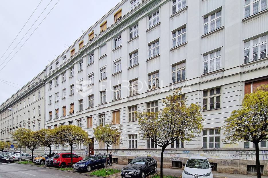 Flat For sale Donji grad