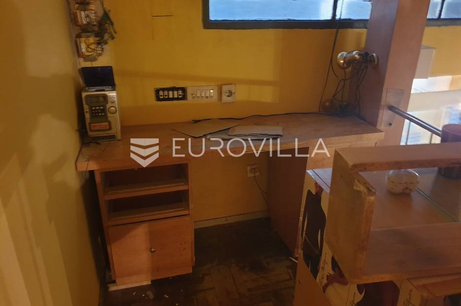 Komerční Na prodej -  Donji Grad