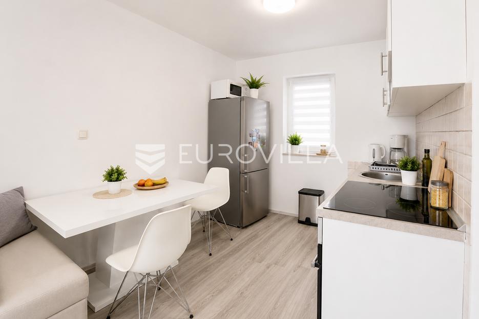 Flat For sale - Primorsko-goranska Crikvenica