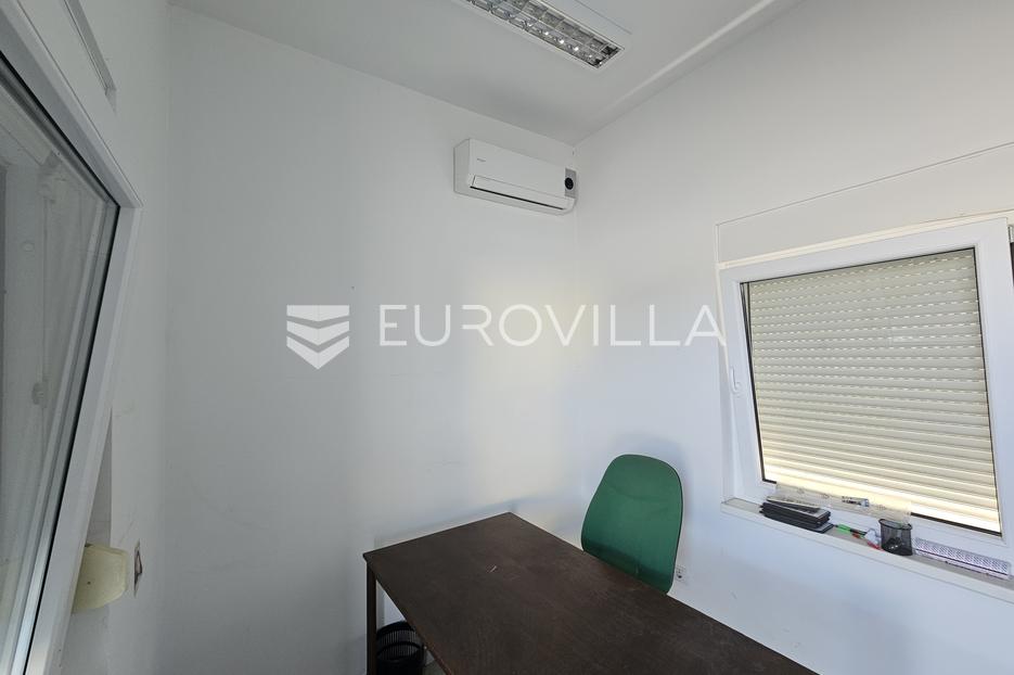 Poslovni prostor Na prodaju -  Osijek - Okolica