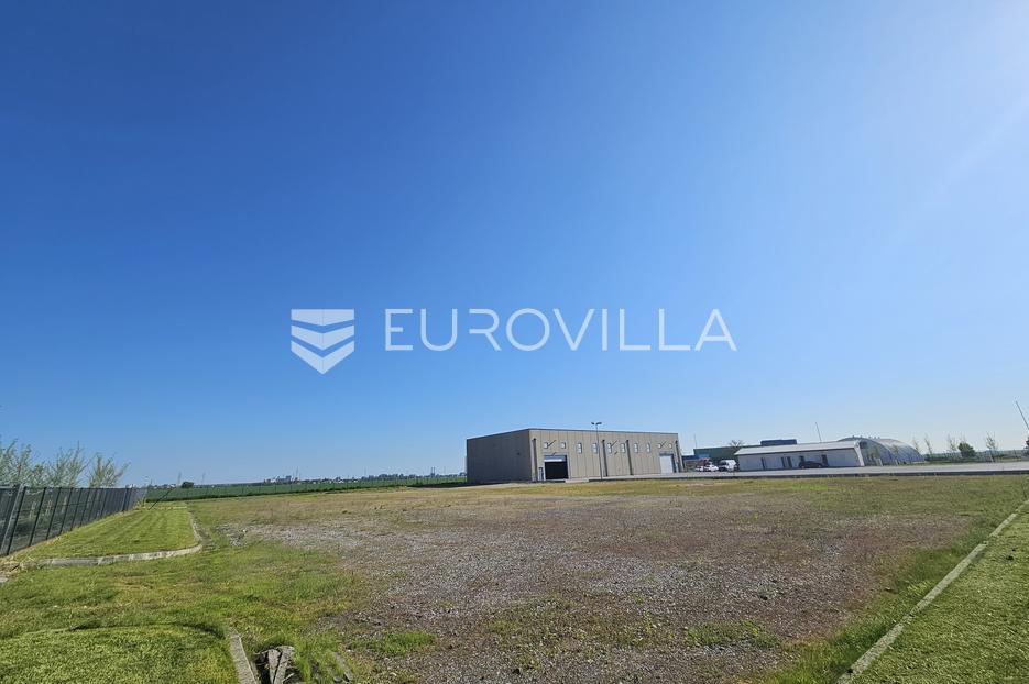 Poslovni prostor Na prodaju -  Osijek - Okolica