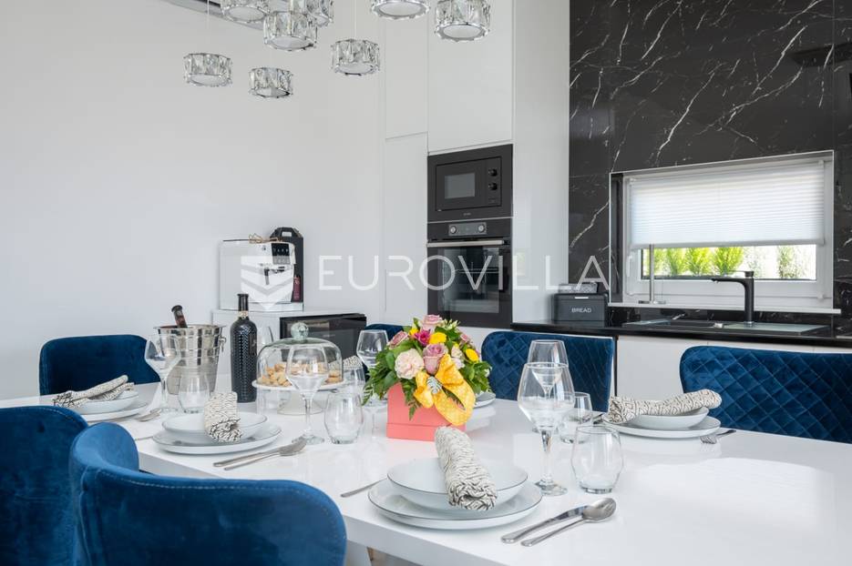Haus Zu verkaufen -  Novalja