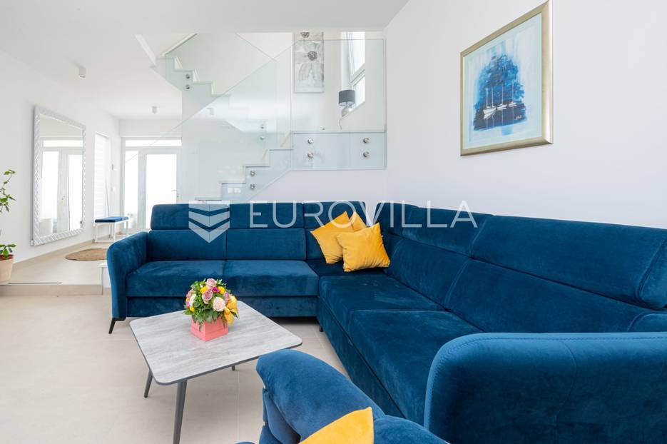Haus Zu verkaufen -  Novalja
