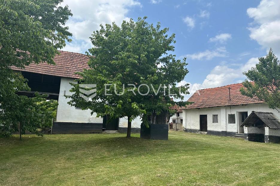 Maison À vendre - Požeško-slavonska Požega - Okolica - foto 2/4