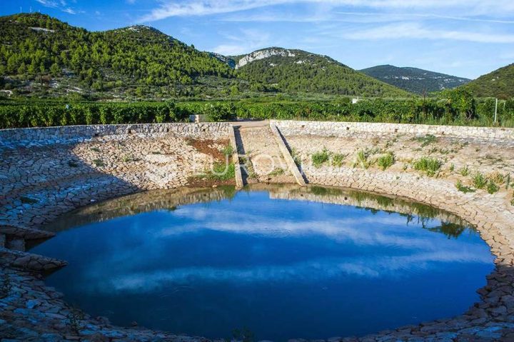 Parcela Naprodaj - Dubrovačko-neretvanska Korčula - foto 2/3