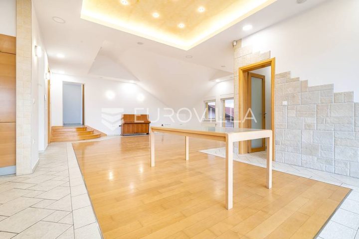 Haus Zu verkaufen - Zagrebačka Zaprešić - foto 2/14