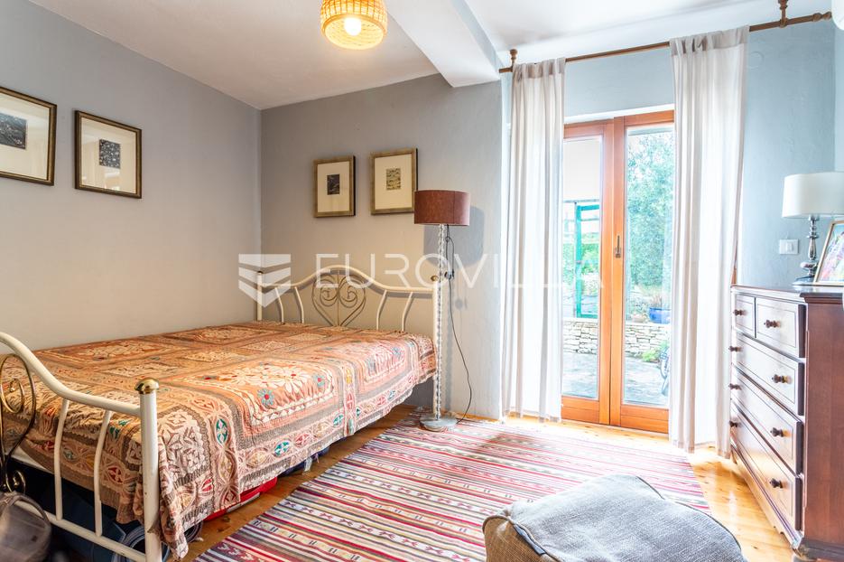 House For sale -  Vis