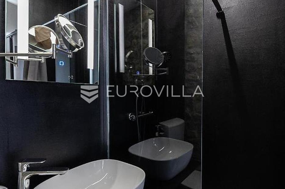 House For sale - Primorsko-goranska Vinodolska Općina