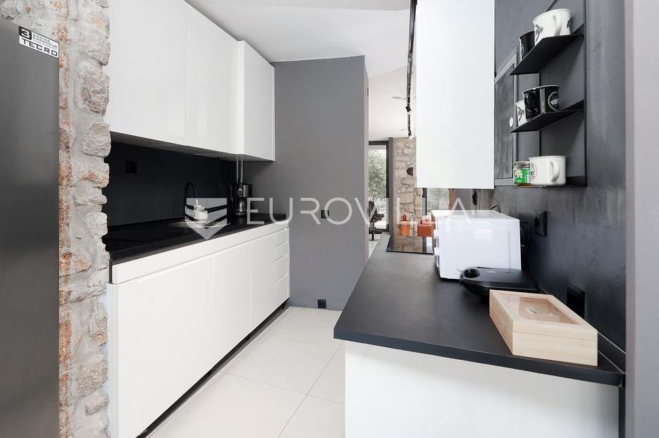 House For sale - Primorsko-goranska Vinodolska Općina