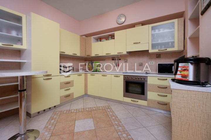 Appartamento In vendita - Primorsko-goranska Opatija - foto 5/27