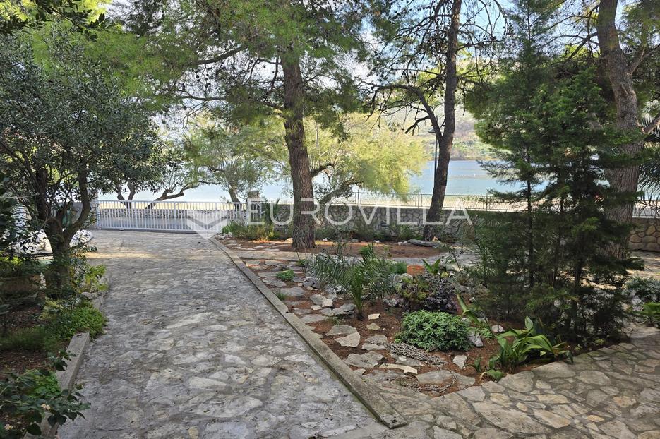Casa In vendita -  Šibenik - Okolica