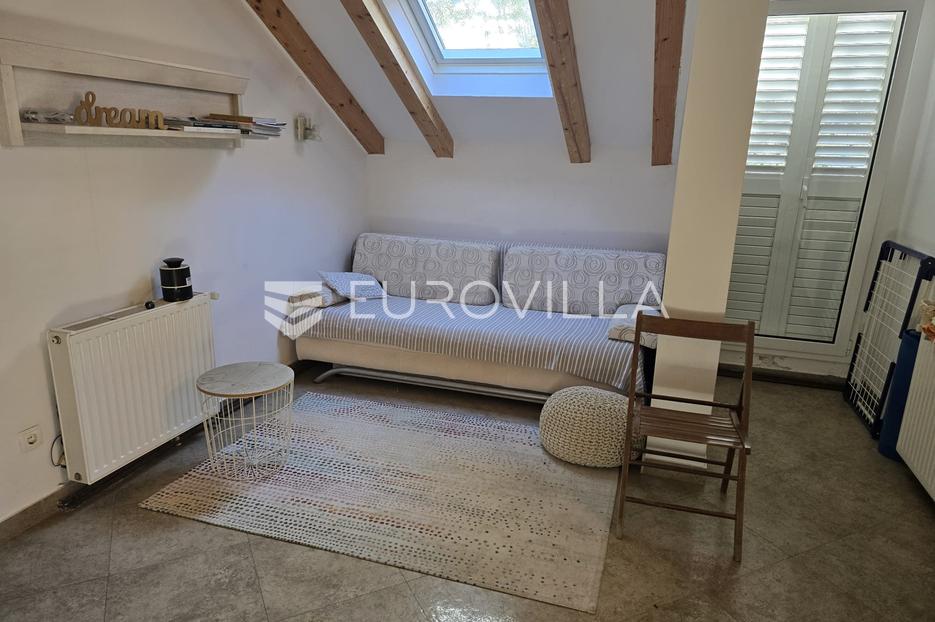 Casa In vendita -  Šibenik - Okolica