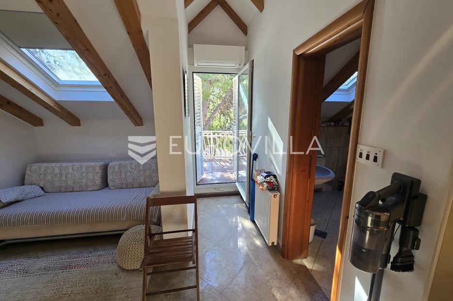 Casa In vendita -  Šibenik - Okolica