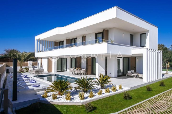 House for sale 344 m² – Bibinje