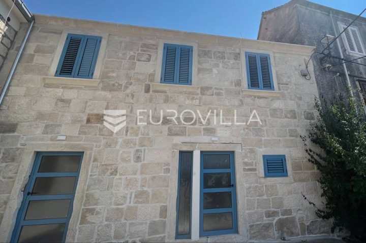 Flat for sale 37 m² – Žrnovo