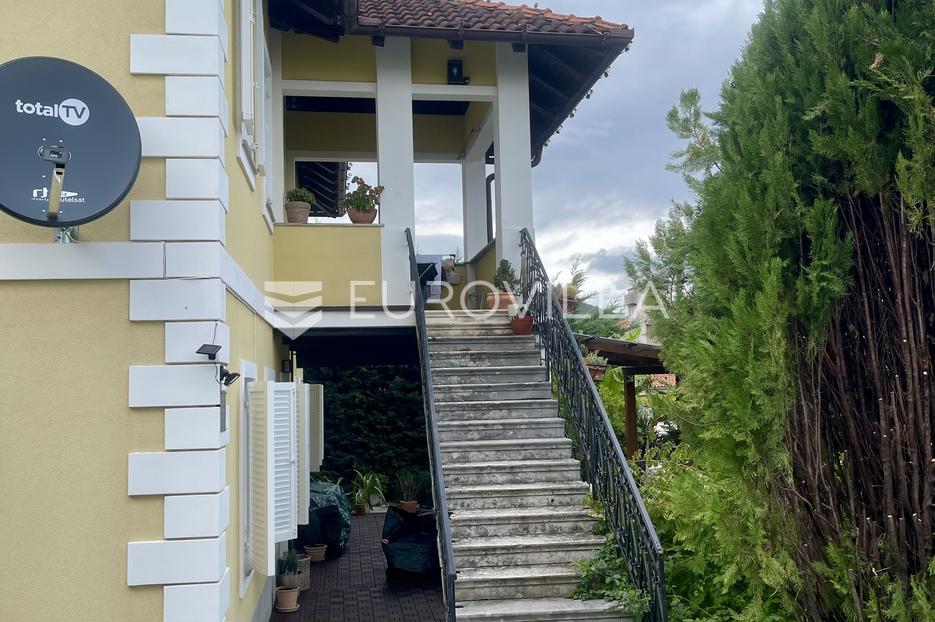 Dom Na sprzedaż -  Opatija - Okolica