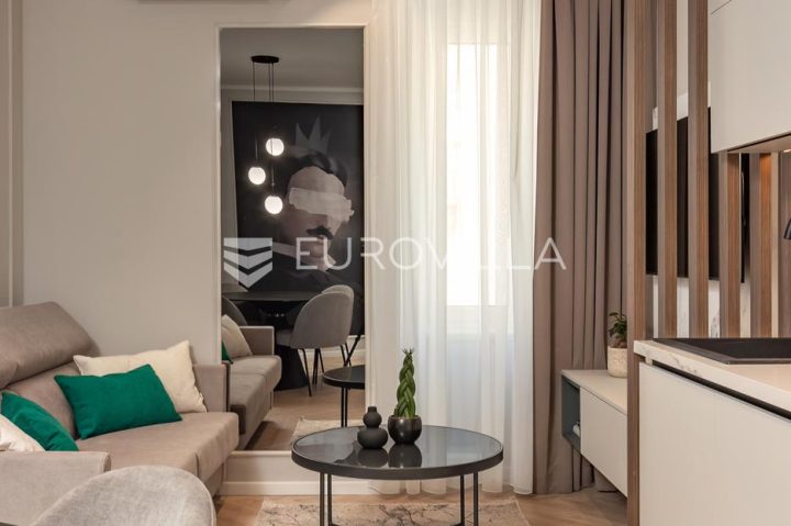 Flat for sale 100 m² – Centar