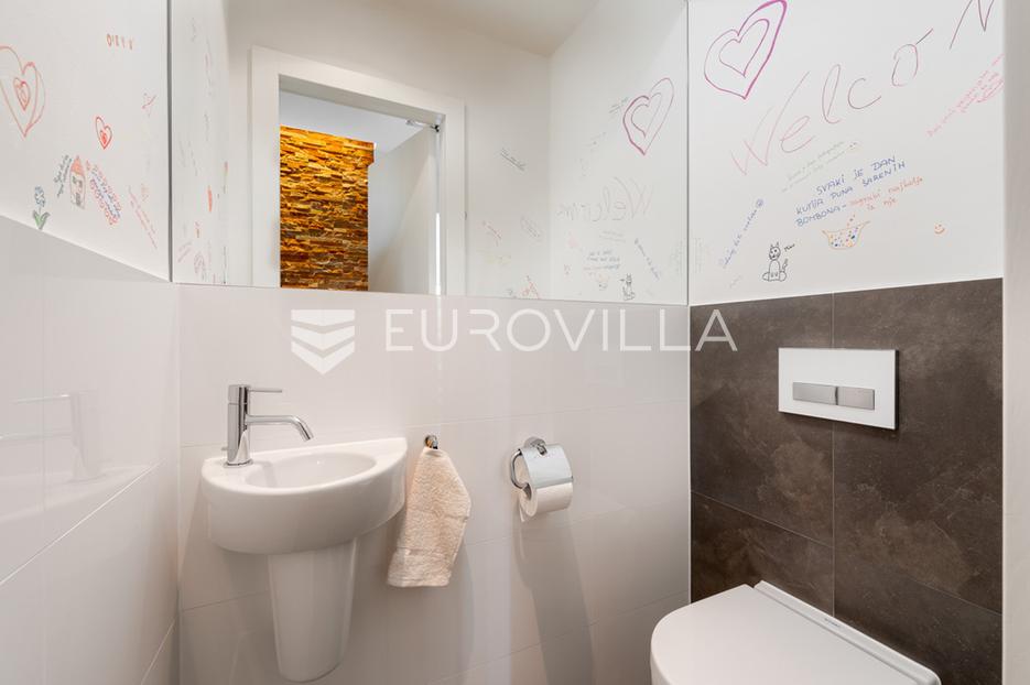 Flat For sale - Splitsko-dalmatinska Podstrana