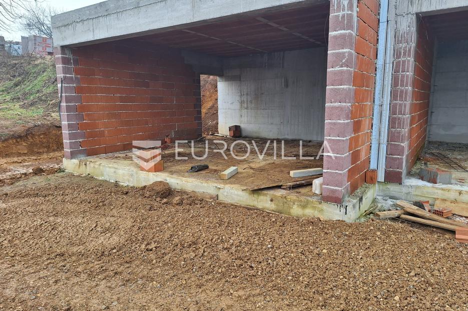 House For sale - Karlovačka Duga Resa - foto 2/4